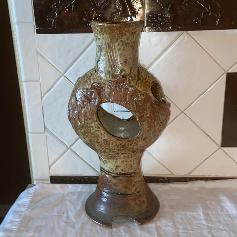 Vintage | Ikebana Brutalist Style Pottery Vase - Picture 2 of 10